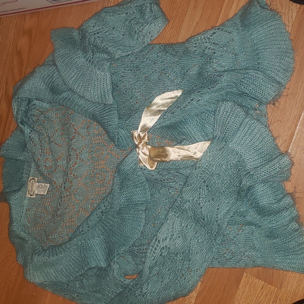 GUC Vintage sweater with bowtie front super elegant!  "Next era" size large